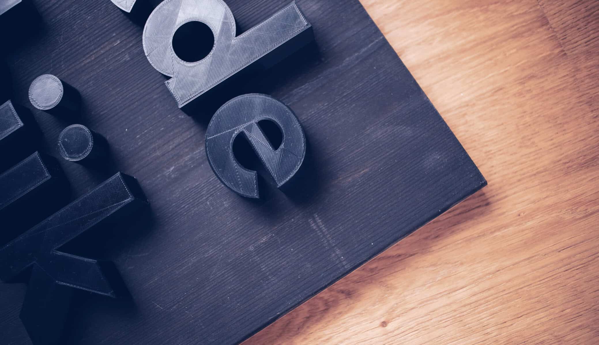 associer les polices de caractères